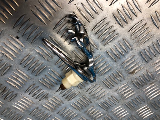 ЗНАК ЭМБЛЕМЫ МАСКИ JAGUAR S-TYPE