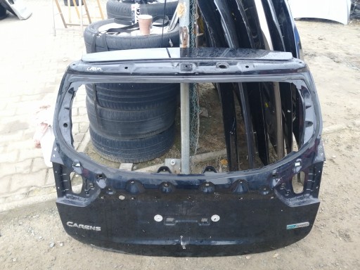 Киа Каренс задняя дверь