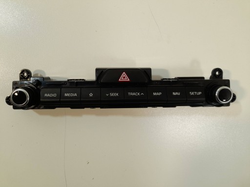Kia Sportage QL 2015-2021 control panel radia D996568020 (R704)