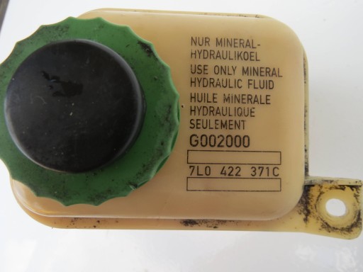 Servobehälter PORSCHE CAYENNE TOUAREG 7L0422371C