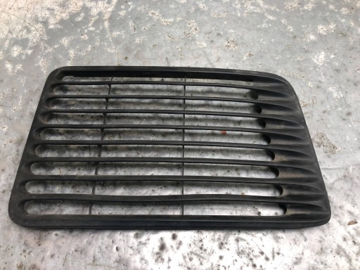 grid grille SPOJLERA left rear part PORSCHE 993 99351259100