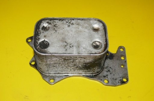 chladic oleje MOTORU AUDI A6 C6 3.0 TDI 220KM BMK 04-08r. 059117021H