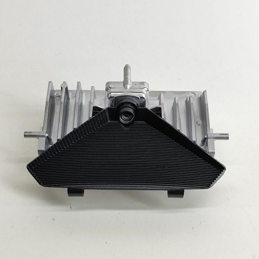 32410198 - Volvo xc40 2023 лобовое стекло/передняя камера