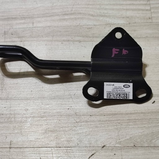 holder console left side Jaguar F-Pace L0438887AC01