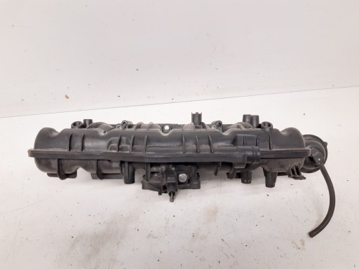 intake manifold 06H198211A Audi A4 B8