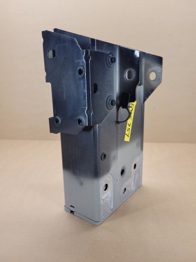 0109 32377072 - ПРАВАЯ РАЗДАВЛИВАЮЩАЯ ЗОНА VOLVO XC60 II ЦВЕТ 724