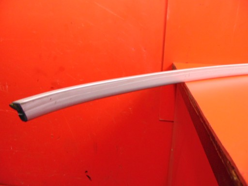 PORSCHE CAYENNE and 9P 7L moulding roofs roof left