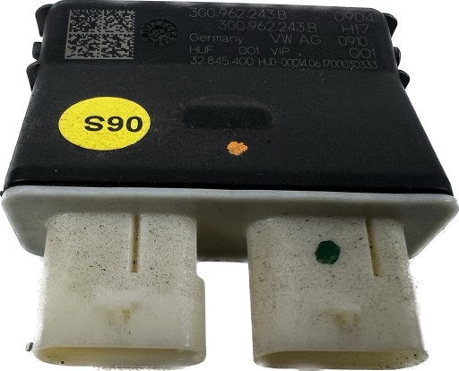 3G0 962 - Модуль крышки багажника AUDI Q3 83a F3 3G0962243B