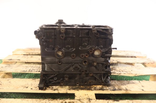 БЛОК ДВИГАТЕЛЯ VOLKSWAGEN TOURAN I LIFT 2.0TDI CFH