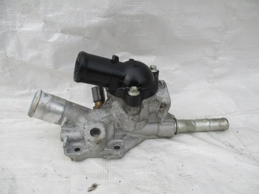 PE01-15172 PE0115172 - MAZDA 3 6 GJ III CX3 CX5 2.0 B КОРПУС ТЕРМОСТАТА