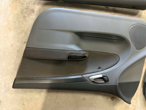 Komplet Boczkow Welurowych SAAB 9-3 II 93 ciemny welur side 02-11r.