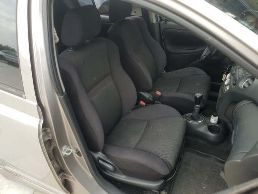 TOYOTA YARIS и 04R TS спортивные сиденья диван 5D
