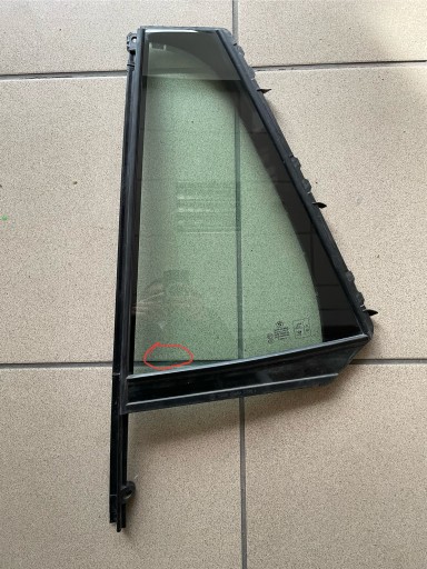 7428711 - БОКОВОЕ ОКНО ЗАДНЕЙ ЛЕВОЙ ДВЕРИ BMW G05 X5 ТРЕУГОЛЬНИК