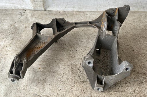 bracket WOZKA rear part left PORSCHE 981 98133115105