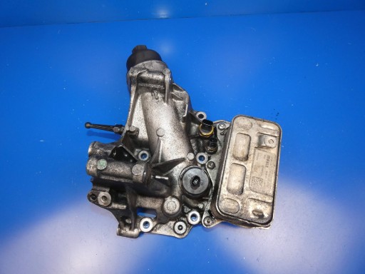 MERCEDES E KLASA W213 Gehäuse PODSTWA filter oil Kühler