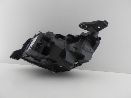 PEUGEOT 208 II LIFT FULL LED 2023- Licht vorne rechts