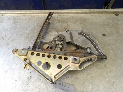 Mercedes W126 Coupe window regulator rear part left