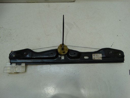 window regulator left rear part BMW 1 F20 2013R. 7242555