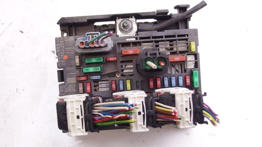 9807028780 - БЛОК ПРЕДОХРАНИТЕЛЕЙ (БЕЗ КСЕНОНА)