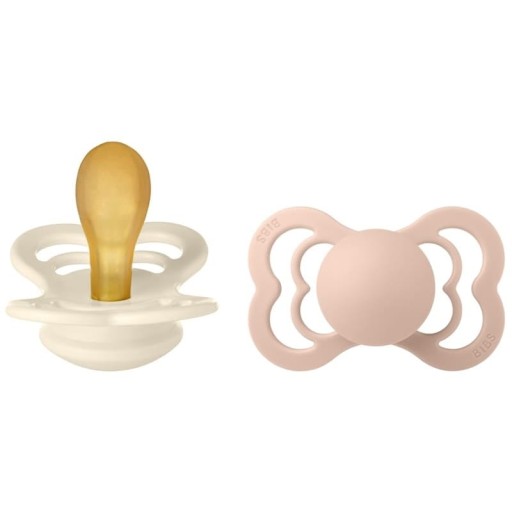 Нагрудники симетричні гумові пустушки 6 м+