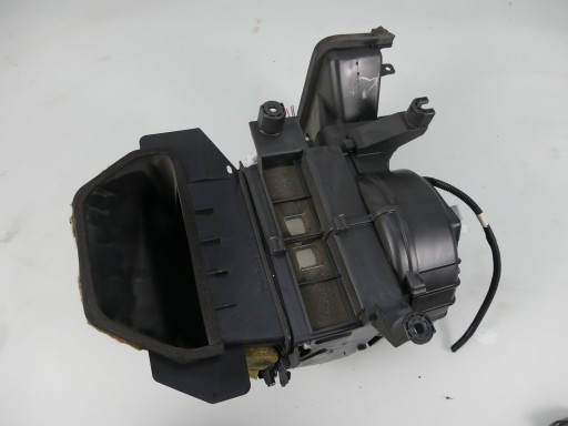 MN162079 - MITSUBISHI OUTLANDER І ОБІГРІВАЧ ПОВІТРОДУВКА ЄС