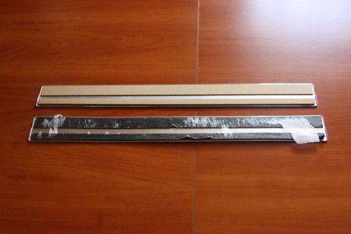 mouldings for threshold KPL front TOYOTA PRIUS V 2023