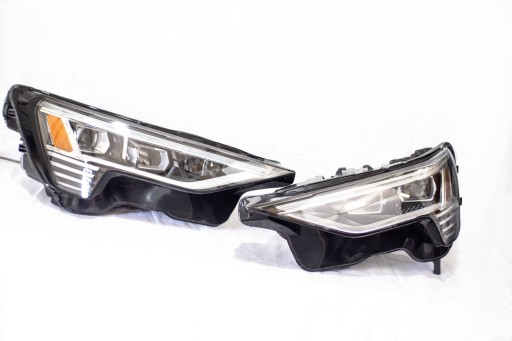 030621234206 - Audi e-tron 2020 в зборі передні фари / в зборі