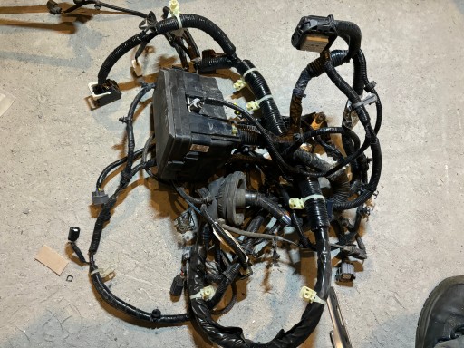 Honda civic ix 13-lift 1.8 коробка запобіжників моторний відсік джгут