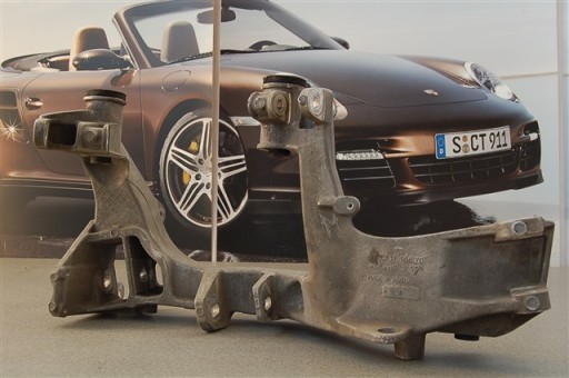 99633105602 - Porsche 911 996 сани задньої підвіски прав