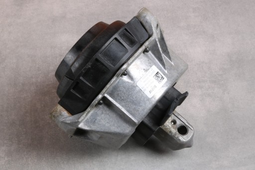BMW 2' G42 3' G20 G21 4' G22 G23 G26 engine mount right 7581618 9248km!