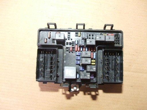 Ford mondeo mk5 коробка запобіжників реле коробка fg9t-14a067-ee