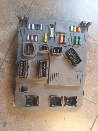 Bsi модуль citroen berlingo 2.0 hdi 9653667280