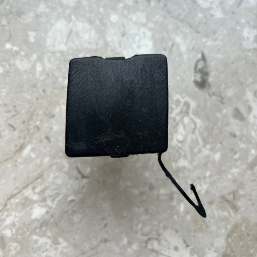 CITROEN C5 und LIFT 04-08 Sedan Abschleppöse Kugelkopf Stoßstange heck 9650475277