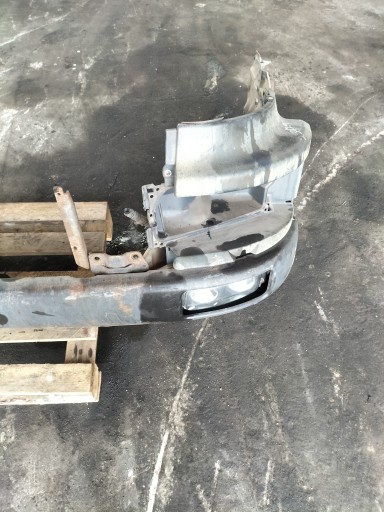 Frontstoßstange träger Licht STOPNICA links SCANIA 4 P94 BD4 2000r