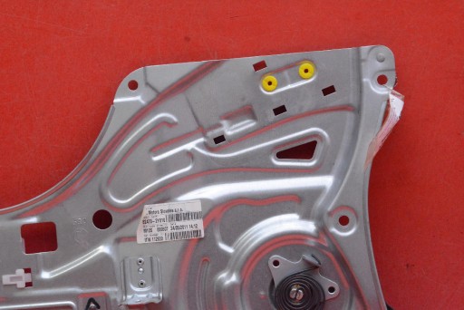 window regulator left front EU 82470-2Y010 HYUNDAI IX35 1 and 09-13
