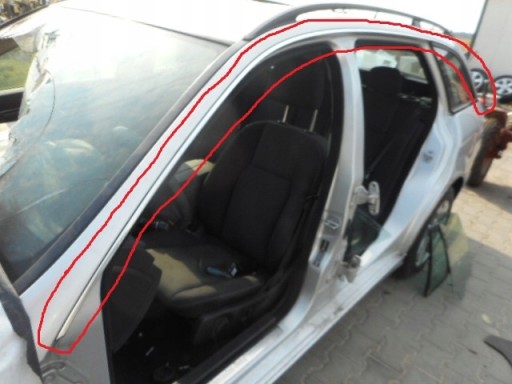 2221merce - Хромована накладка на дах ліва C-Class W204 Універсал