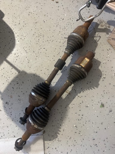 P05026861AE 3015750 - Полуось левый правый Chrysler Town Country 2010-