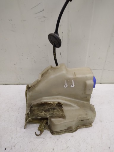 lock door right front VOLKSWAGEN GOLF 5 9 PIN