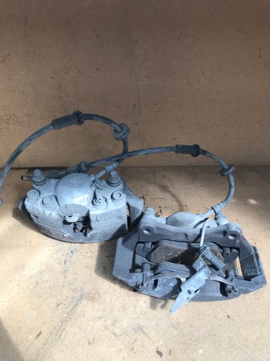 Гальмівний супорт передній A6 C7 2.0 TDI правий лівий