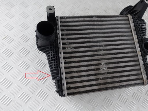 PORSCHE MACAN 95B TURBO intercooler right