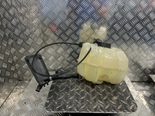 water tank VOLVO XC90 II T6 2019 31338291