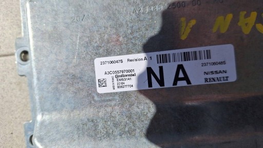 control unit of the engine Dacia Sandero III 237106047S as new!