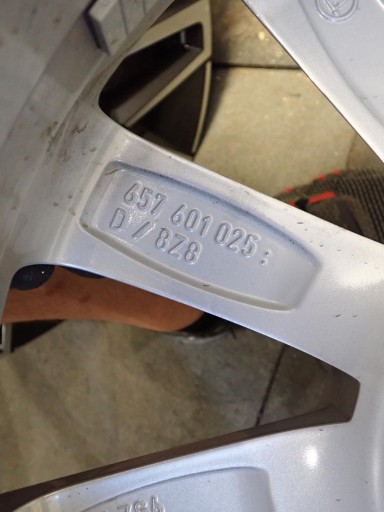 disk disk SKODA 657 5x100 ET40 6,5J 17" 657601025D