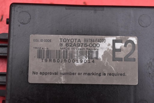control unit module IMMO 89784-F4070 TOYOTA C-HR 1 and 1.8 HYBRID 98 KM LIFT 19
