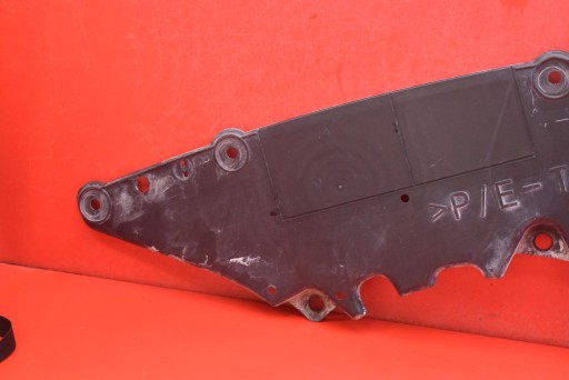 kryt nárazníku pravá záď 748A04956R RENAULT MEGANE 4 IV KOMBI 16-20