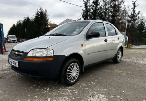 Chevrolet Aveo T200 Sedan 1.4 i 83KM 2004