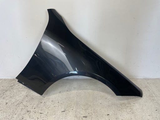 Переднє праве переднє крило mercedes cls w257