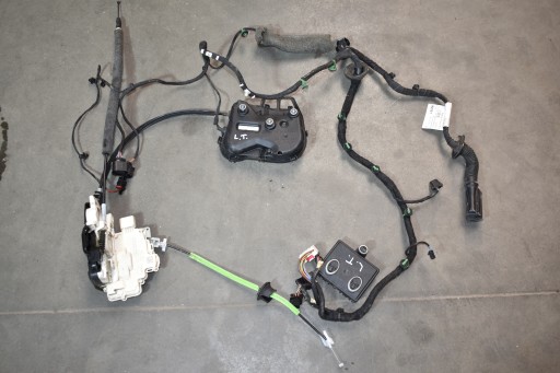 IDEALNY lock DOCIAGI door left rear part rear wiring module PANAMERA 971 1