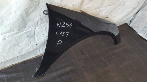 fender right front front 197 Mercedes W251