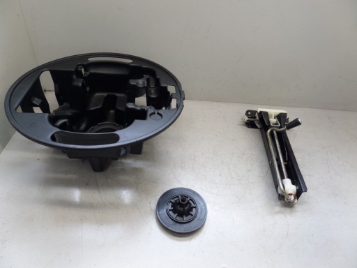 8200002314 - ПАТРОН ЗАПАСНОГО КОЛЕСА, БОЛТ LAGUNA II